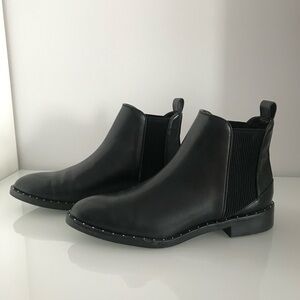 Zara Black Leather Chelsea Boots *New*